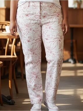 Carolina Belle White Cropped Jeans with Pink Floral Print